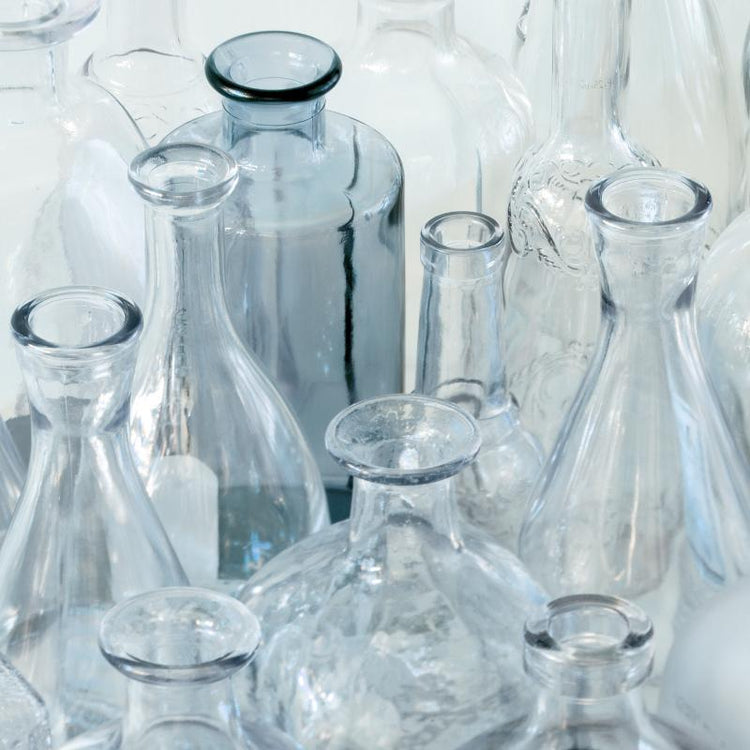 Gegenstände zum Dekorieren aus Glas, Plastik, Ton und Textil | Bastelschachtel, Glasflaschen zum selbst verzieren
