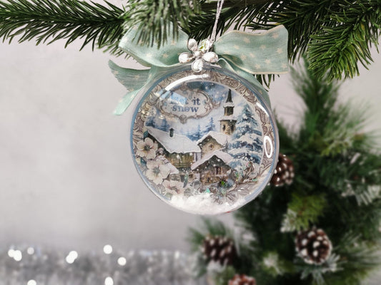 Christbaumkugeln und Weihnachtsornamente - Bastelschachtel