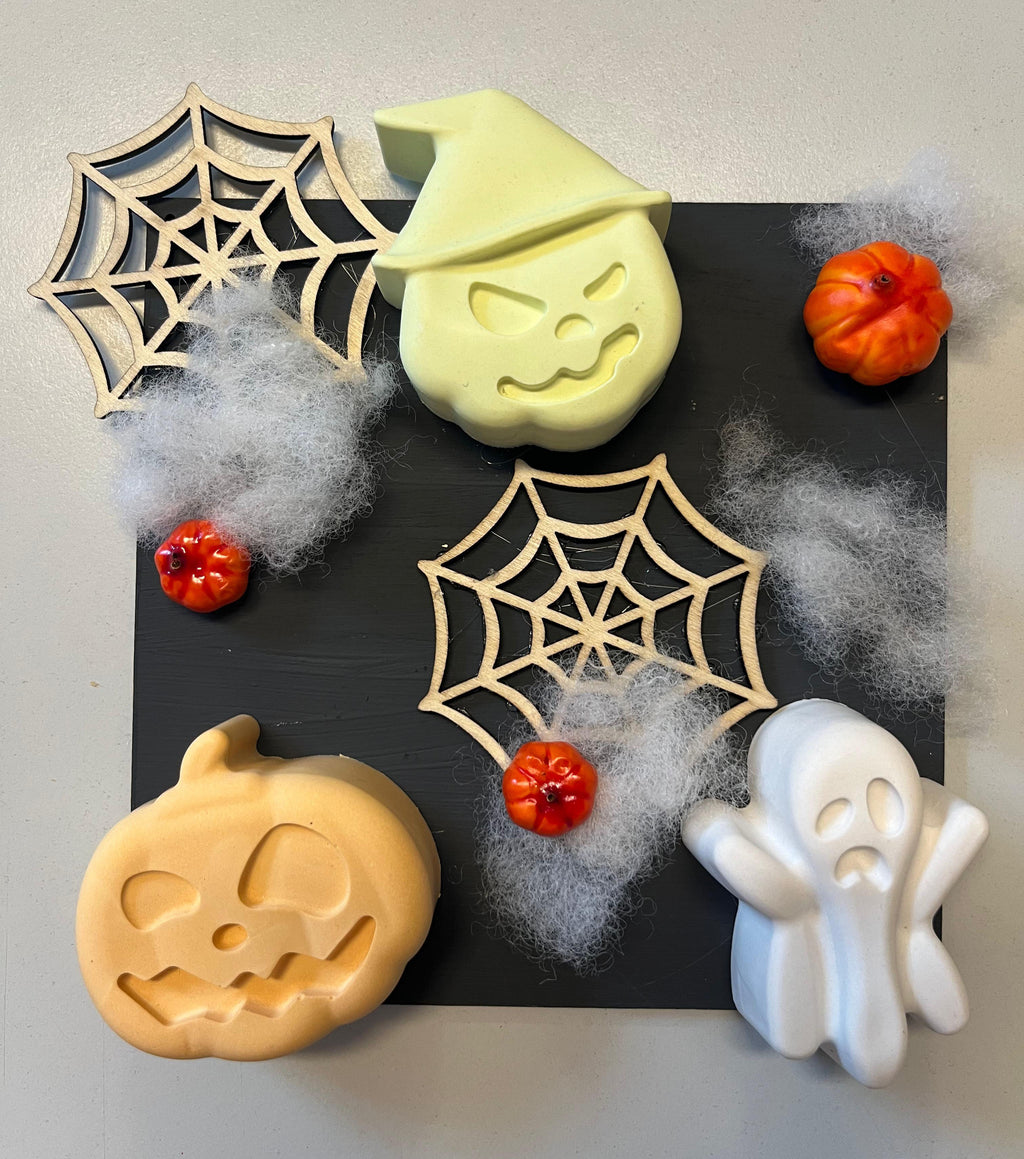 Handgemachter Türkranz "Halloween" - Charmantes Dekorationsstück mit Liebe zum Detail