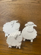 Handgemachte Deko "Schaf Liebe" - Charmantes Mitbringsel - Bastelschachtel - Bastelzubehör - Handgemachte Deko Schaf Liebe-1