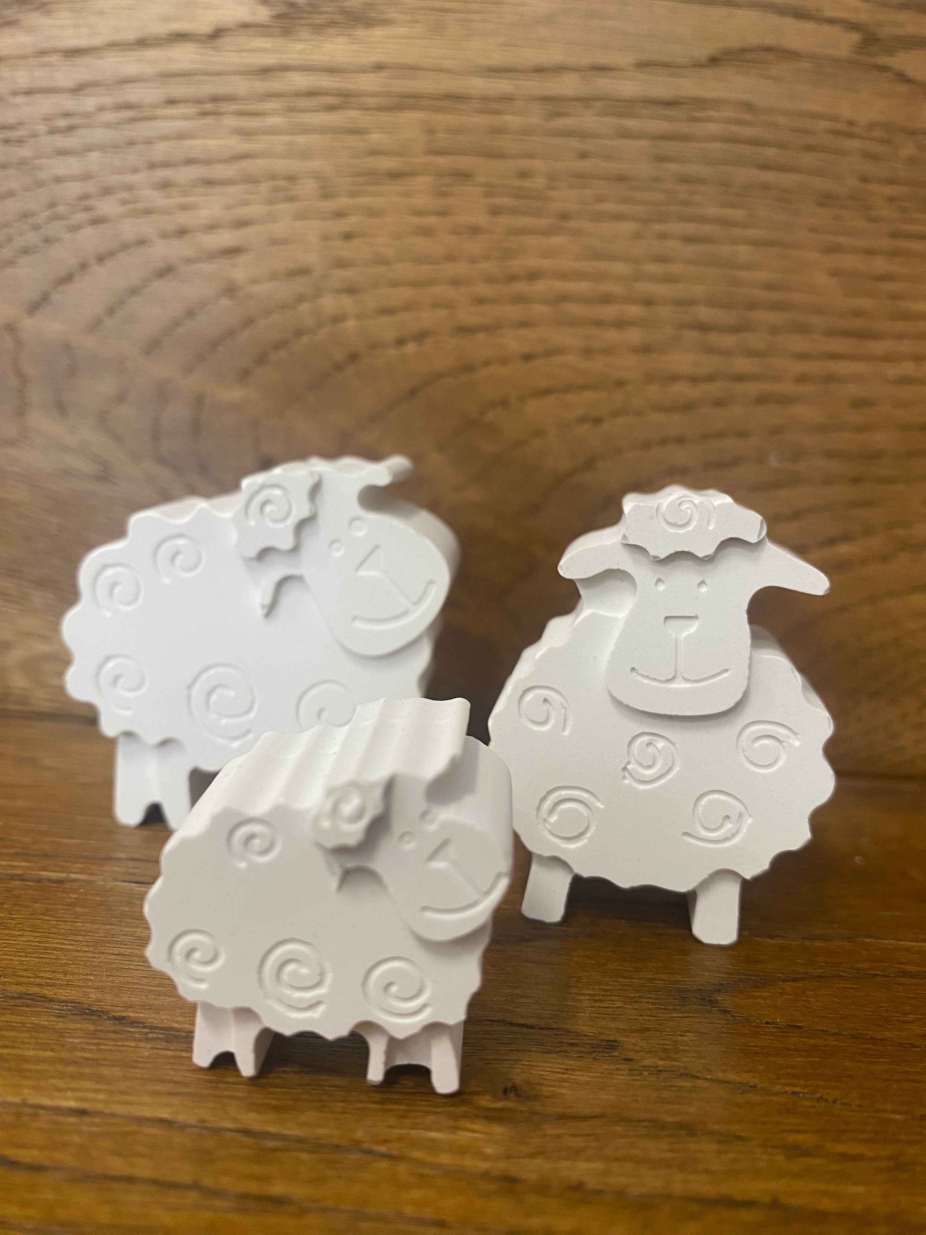 Handgemachte Deko "Schaf Liebe" - Charmantes Mitbringsel