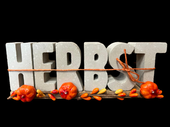 Handgemachte Deko "Herbstliebe" - Charmantes Dekorationsstück mit Liebe zum Detail