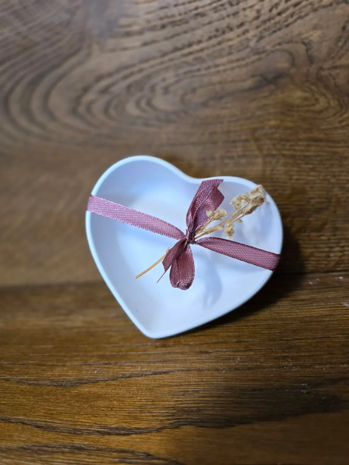 Handgemachte Herzschale aus Raysin zur Dekoration und Aufbewahrung, imprägniert - Bastelschachtel - Offline Shop - 