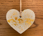 Handgemachte Deko "Herzstück zum Aufhängen" - Charmantes Mitbringsel - Bastelschachtel