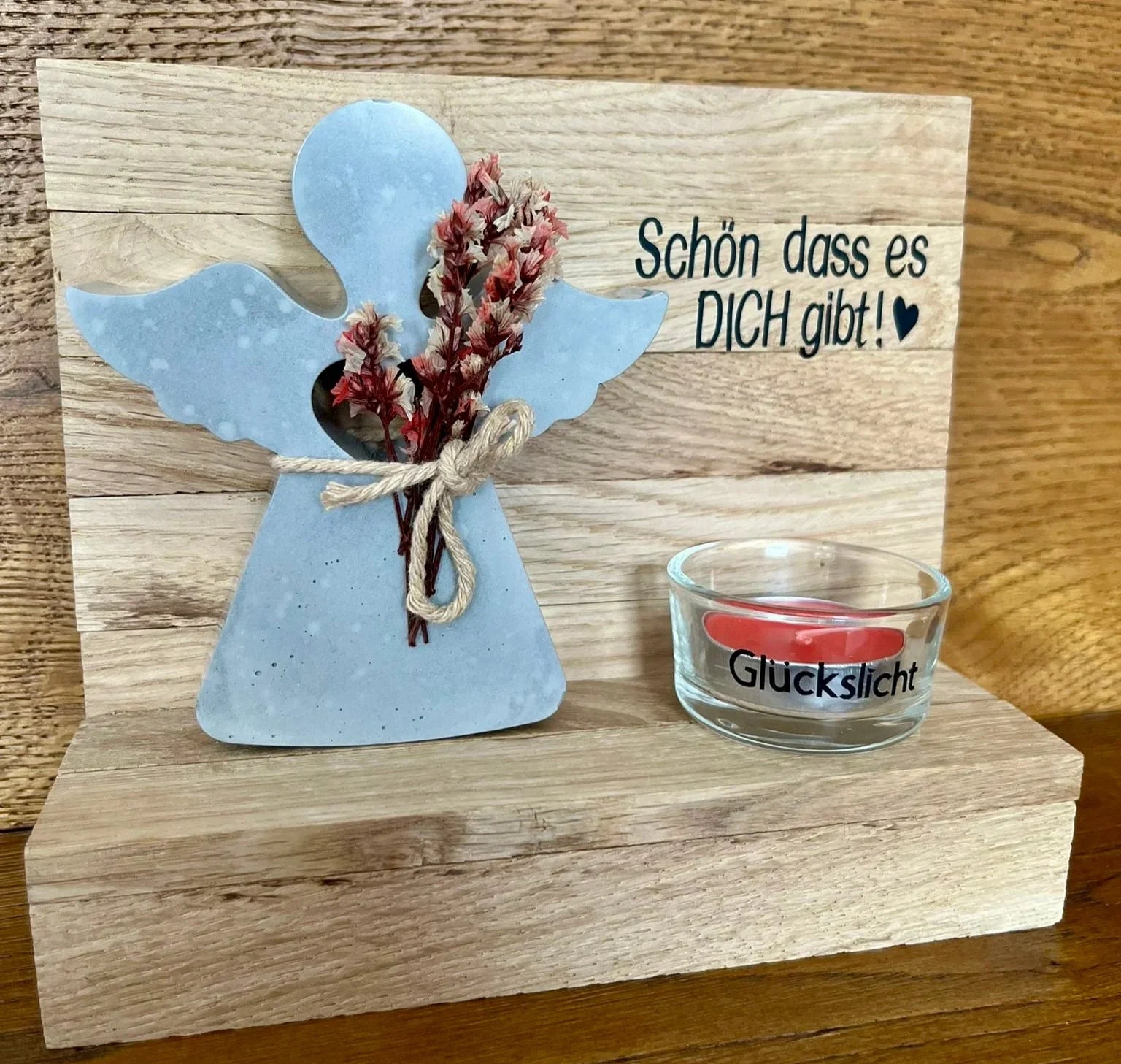 Handgemachte Deko "Holzbank mit Betonengel und Teelicht"– Charmantes Dekorationsstück mit Liebe zum Detail - Bastelschachtel