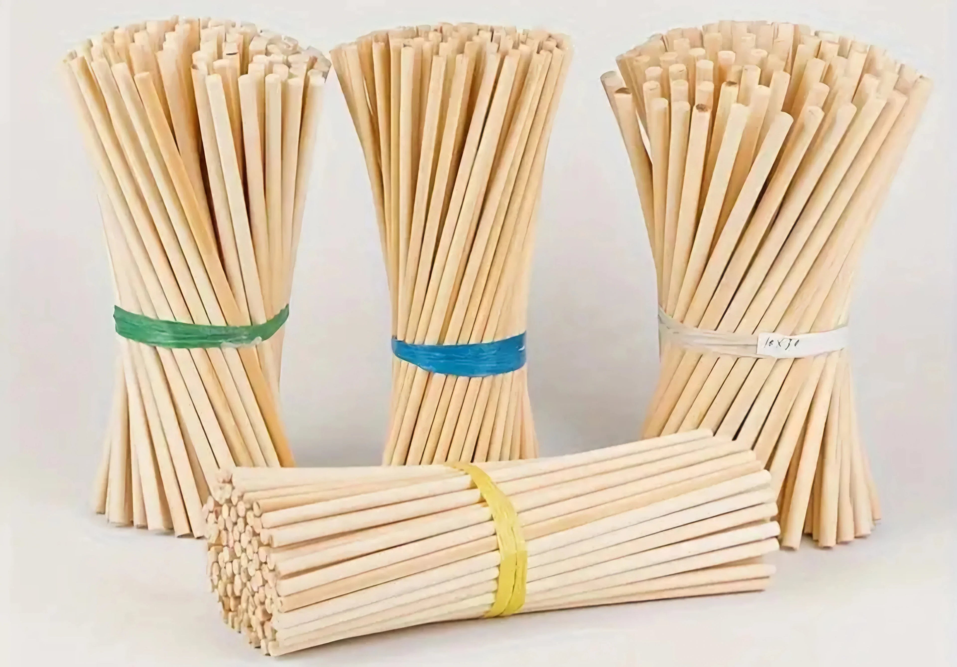 Holzstäbe Modellbau 10er Set - Bastelschachtel - Offline Shop - 