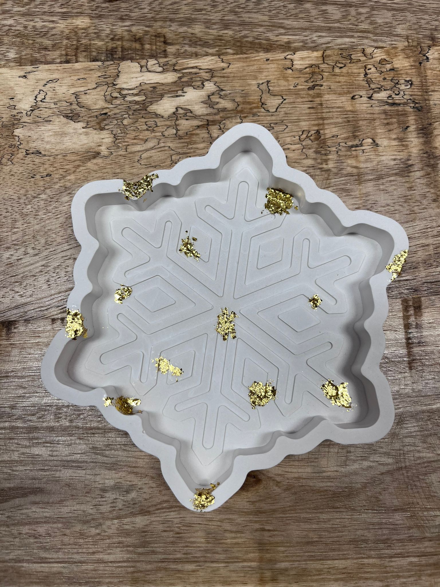 Handgemachtes Raysintablett Schneeflocke