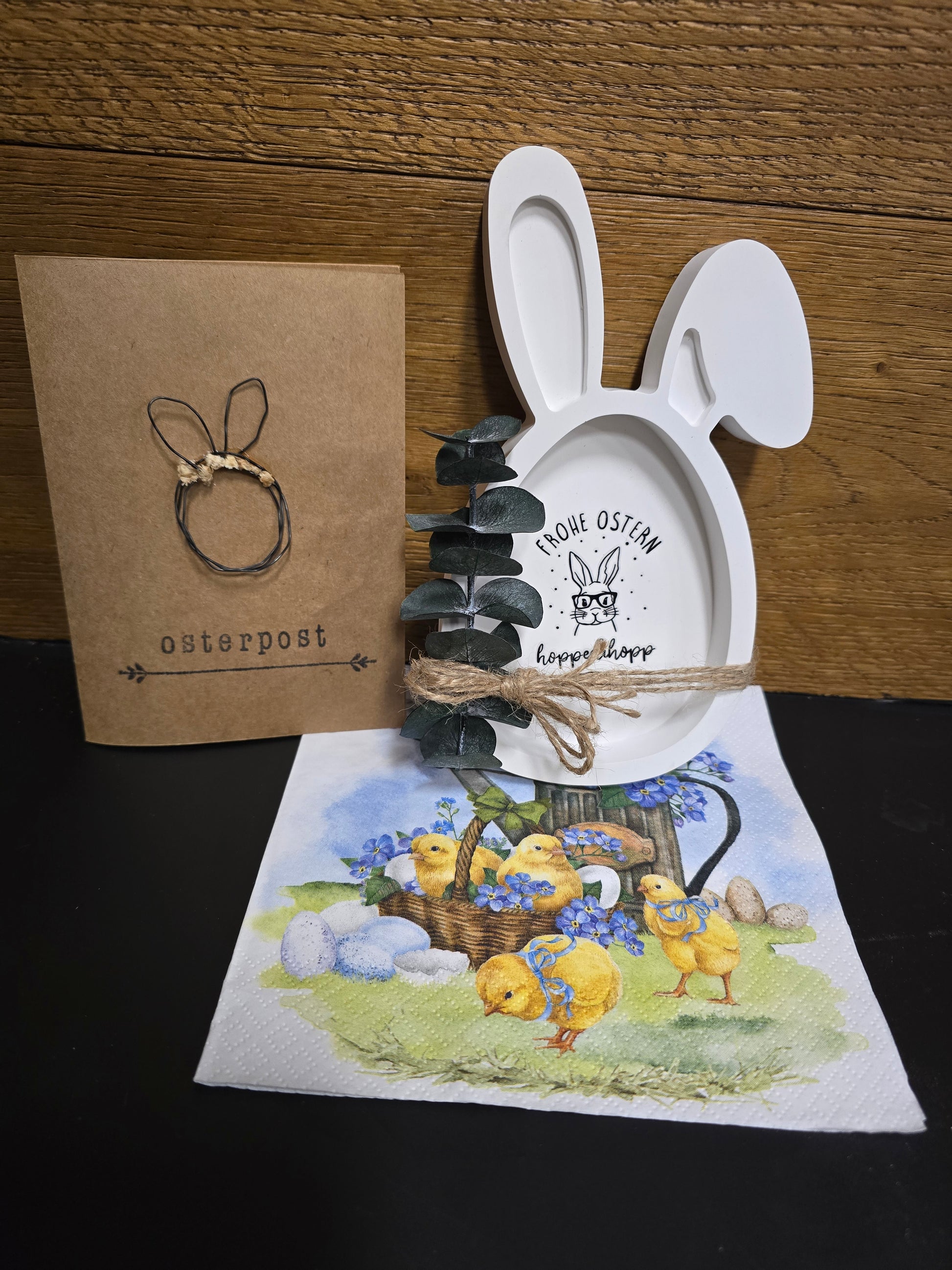 Ostertablett liebevoll beplottet - Charmante Raysin Deko