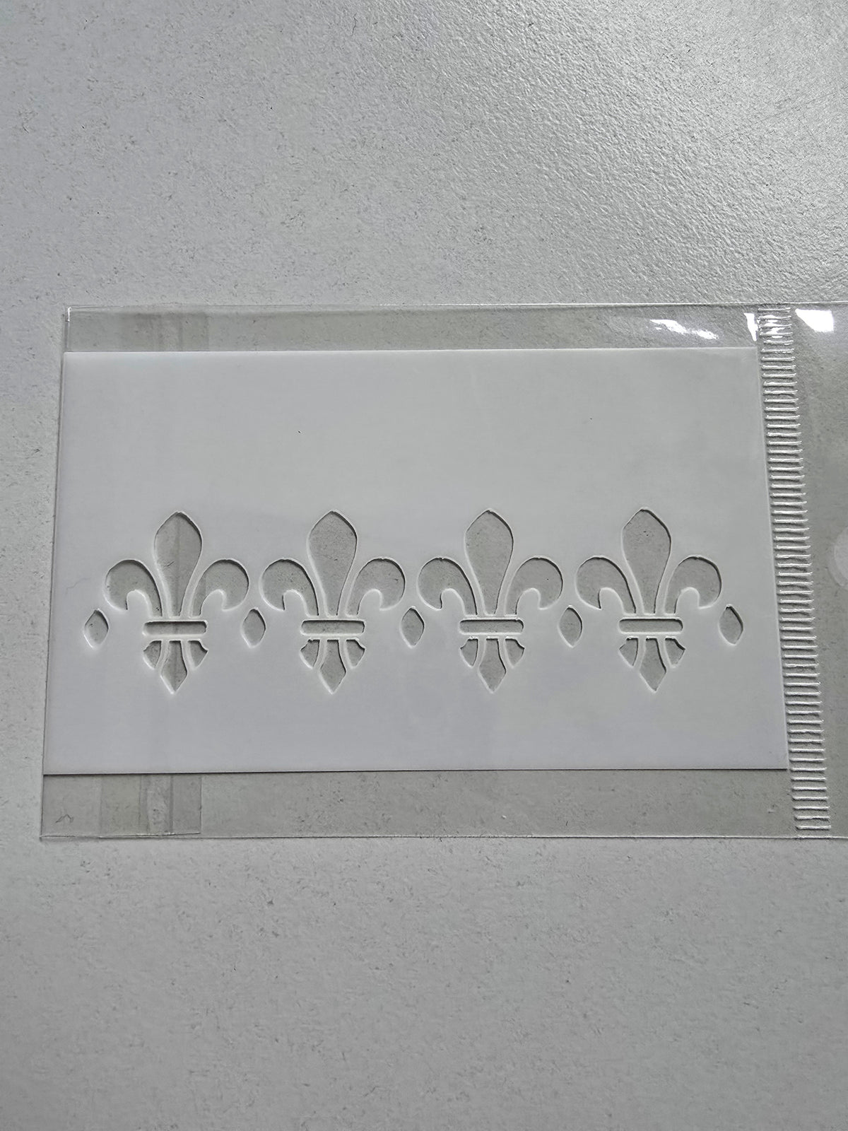 Schablone Stencil - französische Lilie