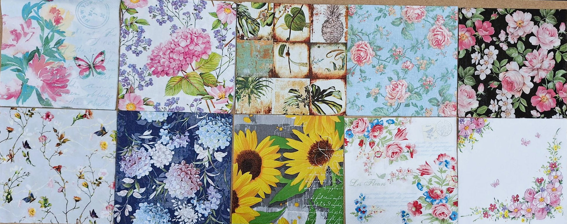 Servietten Set mit Decoupage-Kleber - Blumen gemischt - Bastelschachtel