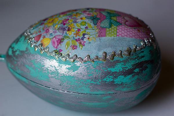 Acryl-Ei mit Trennwand, 8cm - Bastelschachtel