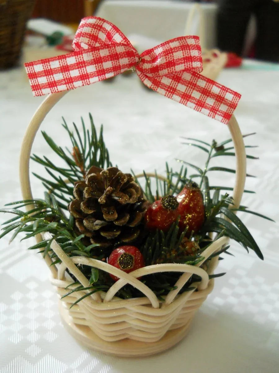 Bastelset aus Peddigrohr - Mini Körbchen mit Griff - Bastelschachtel