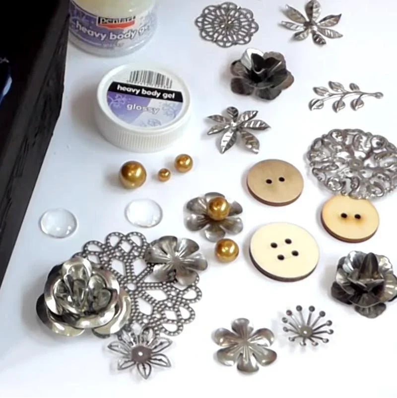 Metall Dekoelement - Blume 1., 3cm - Bastelschachtel