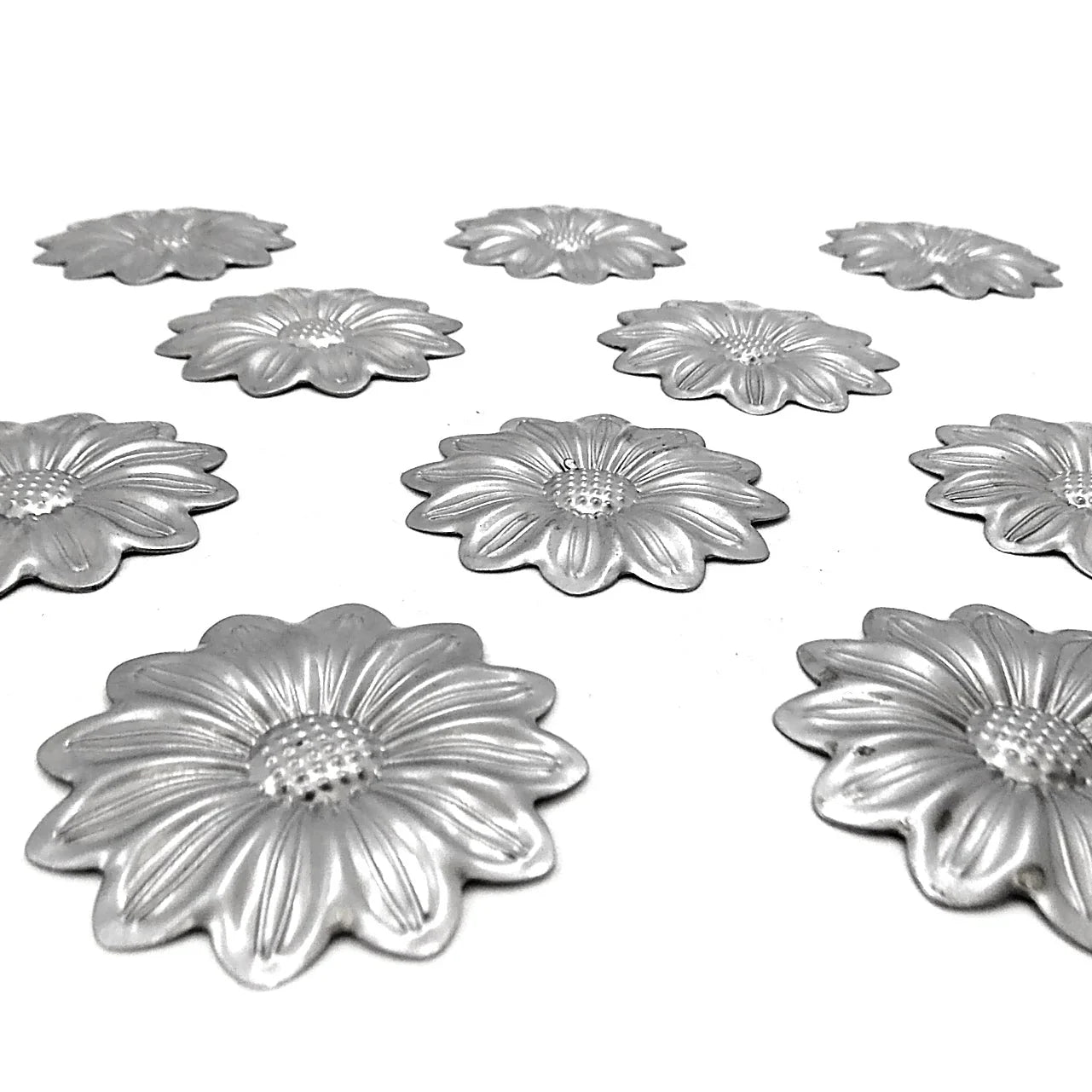 Metall Dekoelement - Margherite 4,7cm - Bastelschachtel