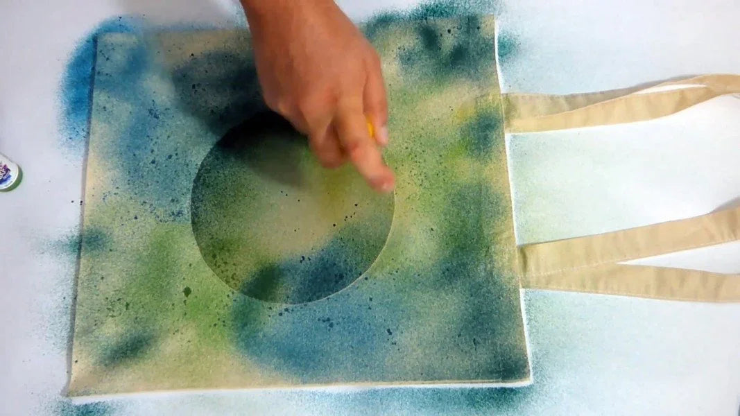 Pentart Textilfarben Spray 50ml - dorn - Bastelschachtel